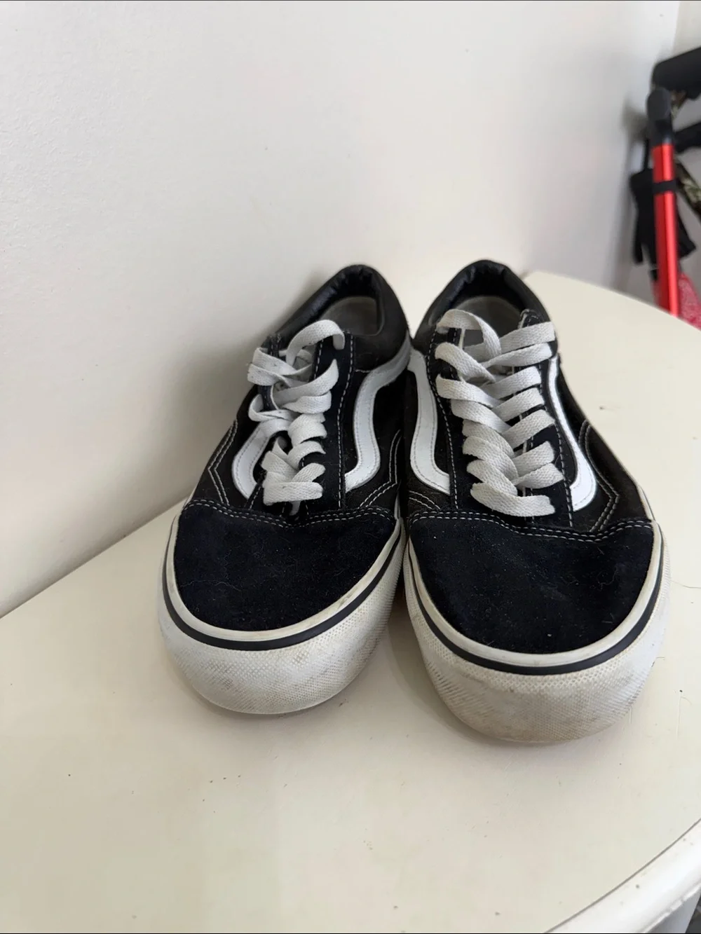 (2396) Vans Black and White Old Skool Sneakers, Size: 7.5